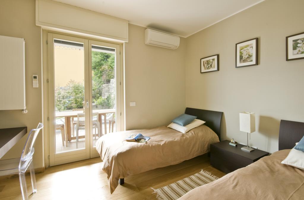 5 Luxury Laglio Apartments-By Italian Apartments Номер фото